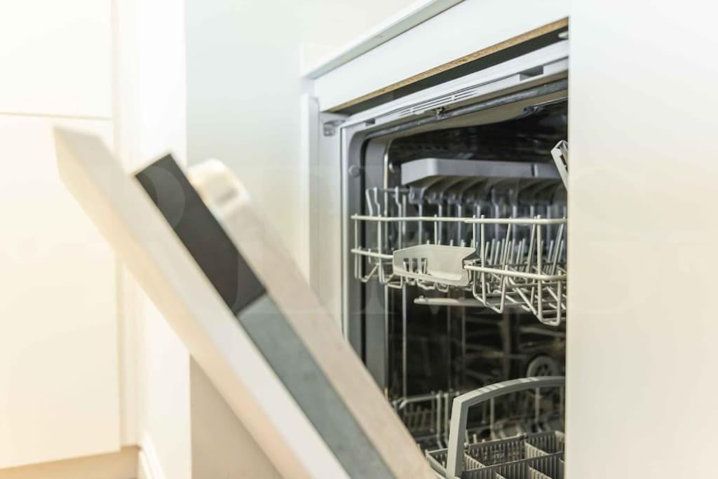 Modern Apartment Next To The Cervantes Theatre By Rems Malaga Luaran gambar